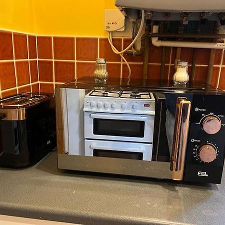 Ovington Grove 2 Fully Equipped Kitchen Free Parking 3 Bedrooms Netflix Newcastle Upon Tyne Kültér fotó