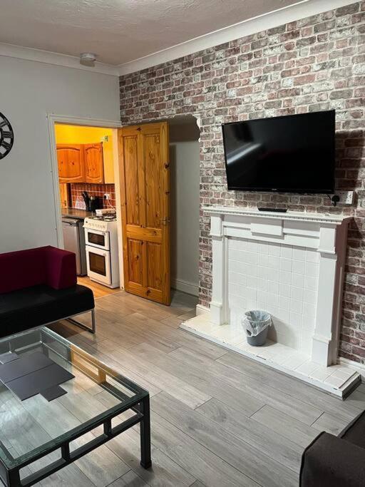 Ovington Grove 2 Fully Equipped Kitchen Free Parking 3 Bedrooms Netflix Newcastle Upon Tyne Kültér fotó