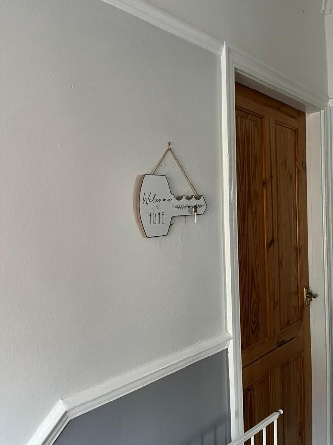 Ovington Grove 2 Fully Equipped Kitchen Free Parking 3 Bedrooms Netflix Newcastle Upon Tyne Kültér fotó