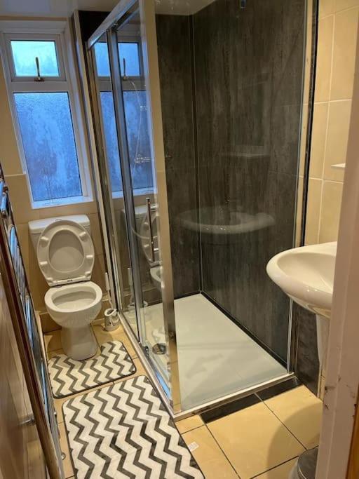 Ovington Grove 2 Fully Equipped Kitchen Free Parking 3 Bedrooms Netflix Newcastle Upon Tyne Kültér fotó